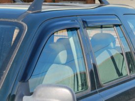 Okenn deflektory DA6077